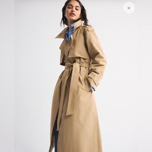 GAP Women's Tan Trench Coat
